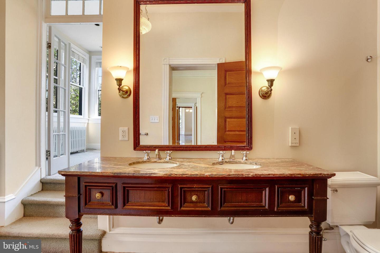 1633 16TH ST NW, WASHINGTON, District Of Columbia 20009, 12 Bedrooms Bedrooms, ,10 BathroomsBathrooms,Residential,For sale,1633 16TH ST NW,DCDC2222596 MLS # DCDC2222596
