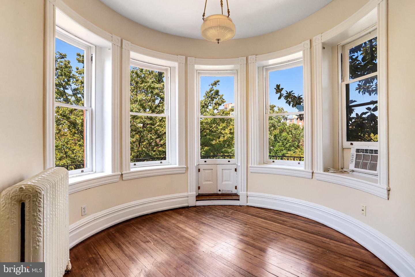 1633 16TH ST NW, WASHINGTON, District Of Columbia 20009, 12 Bedrooms Bedrooms, ,10 BathroomsBathrooms,Residential,For sale,1633 16TH ST NW,DCDC2222596 MLS # DCDC2222596