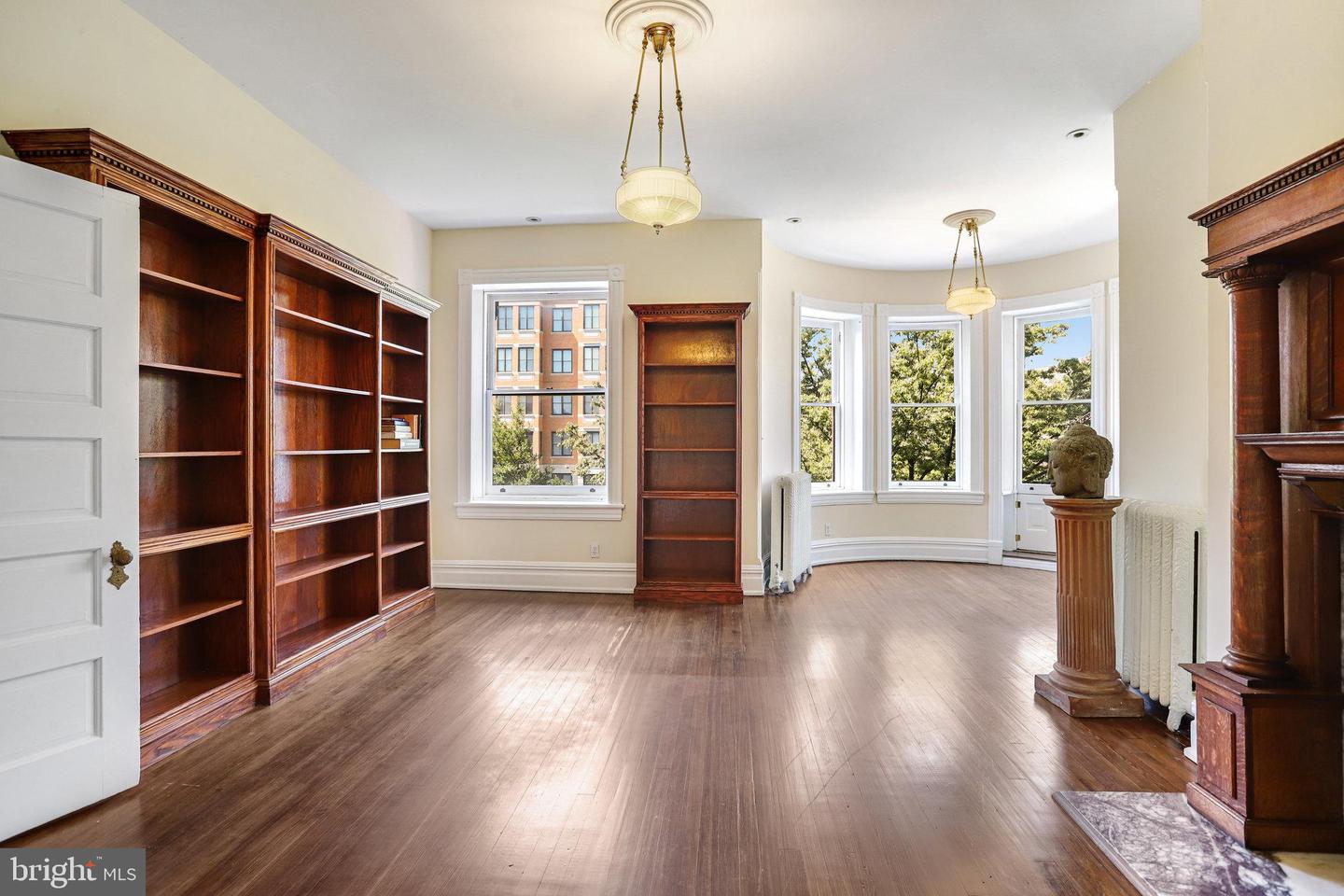 1633 16TH ST NW, WASHINGTON, District Of Columbia 20009, 12 Bedrooms Bedrooms, ,10 BathroomsBathrooms,Residential,For sale,1633 16TH ST NW,DCDC2222596 MLS # DCDC2222596