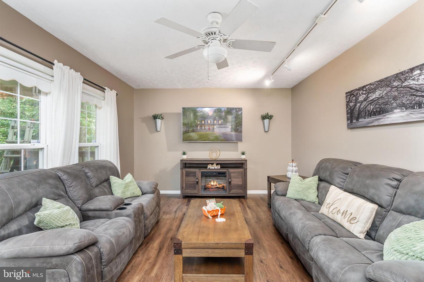 227 STAFFORD DR, RUTHER GLEN, Virginia 22546, 4 Bedrooms Bedrooms, 12 Rooms Rooms,3 BathroomsBathrooms,Residential,For sale,227 STAFFORD DR,VACV2008848 MLS # VACV2008848 227 STAFFORD DR, RUTHER GLEN, Virginia 22546, 4 Bedrooms Bedrooms, 12 Rooms Rooms,3 BathroomsBathrooms,Residential,For sale,227 STAFFORD DR,VACV2008848 MLS # VACV2008848