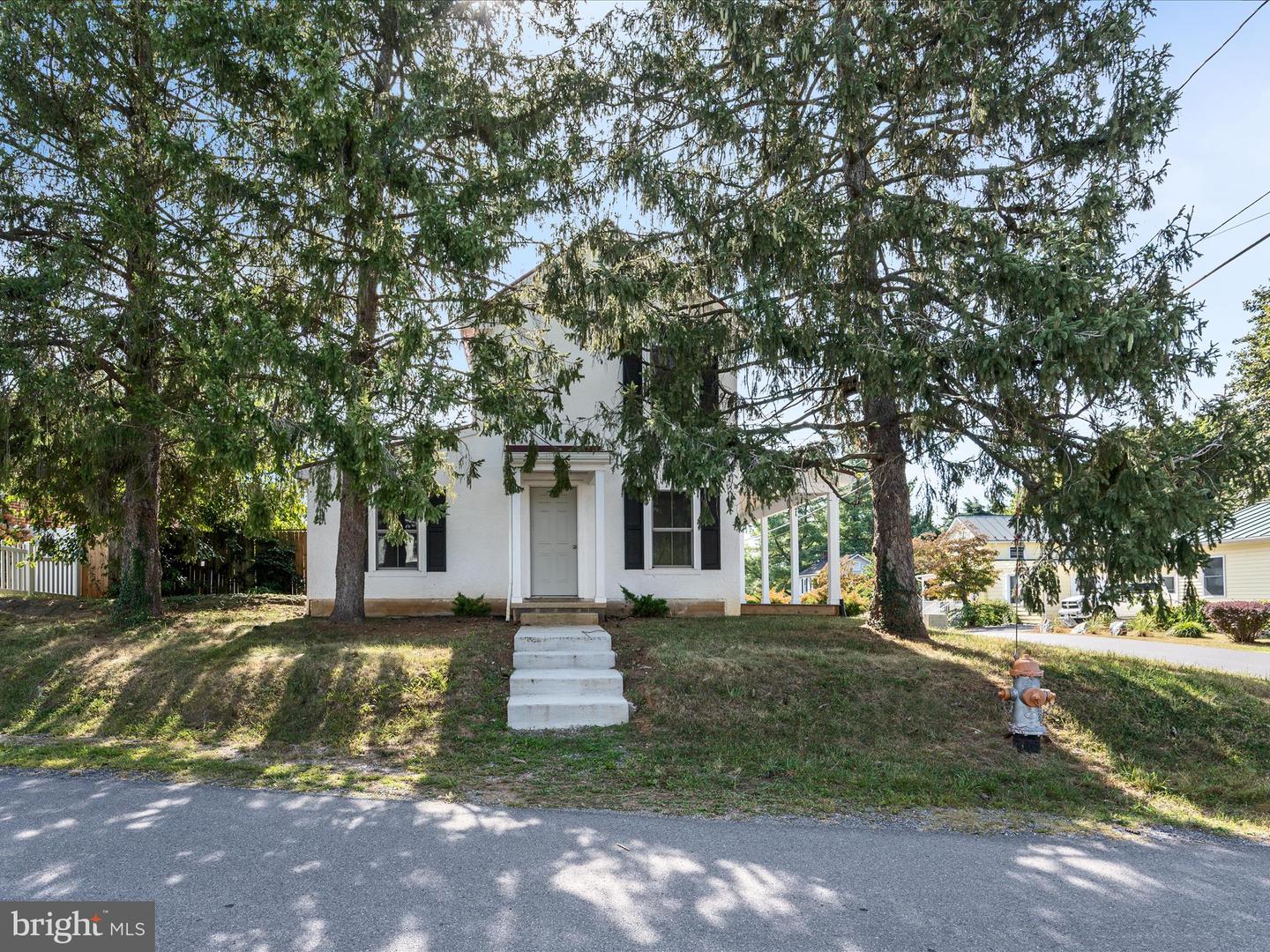 112 TREADWELL ST, BERRYVILLE, Virginia 22611, 4 Bedrooms Bedrooms, ,4 BathroomsBathrooms,Residential,For sale,112 TREADWELL ST,VACL2006064 MLS # VACL2006064