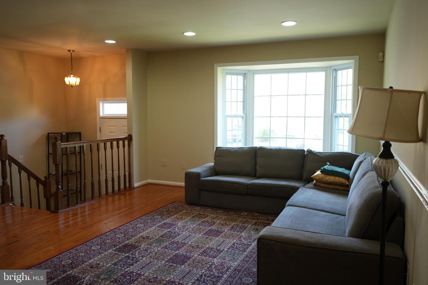 4261 FOX LAKE DR, FAIRFAX, Virginia 22033, 4 Bedrooms Bedrooms, 8 Rooms Rooms,3 BathroomsBathrooms,Residential,For sale,4261 FOX LAKE DR,VAFX2267492 MLS # VAFX2267492