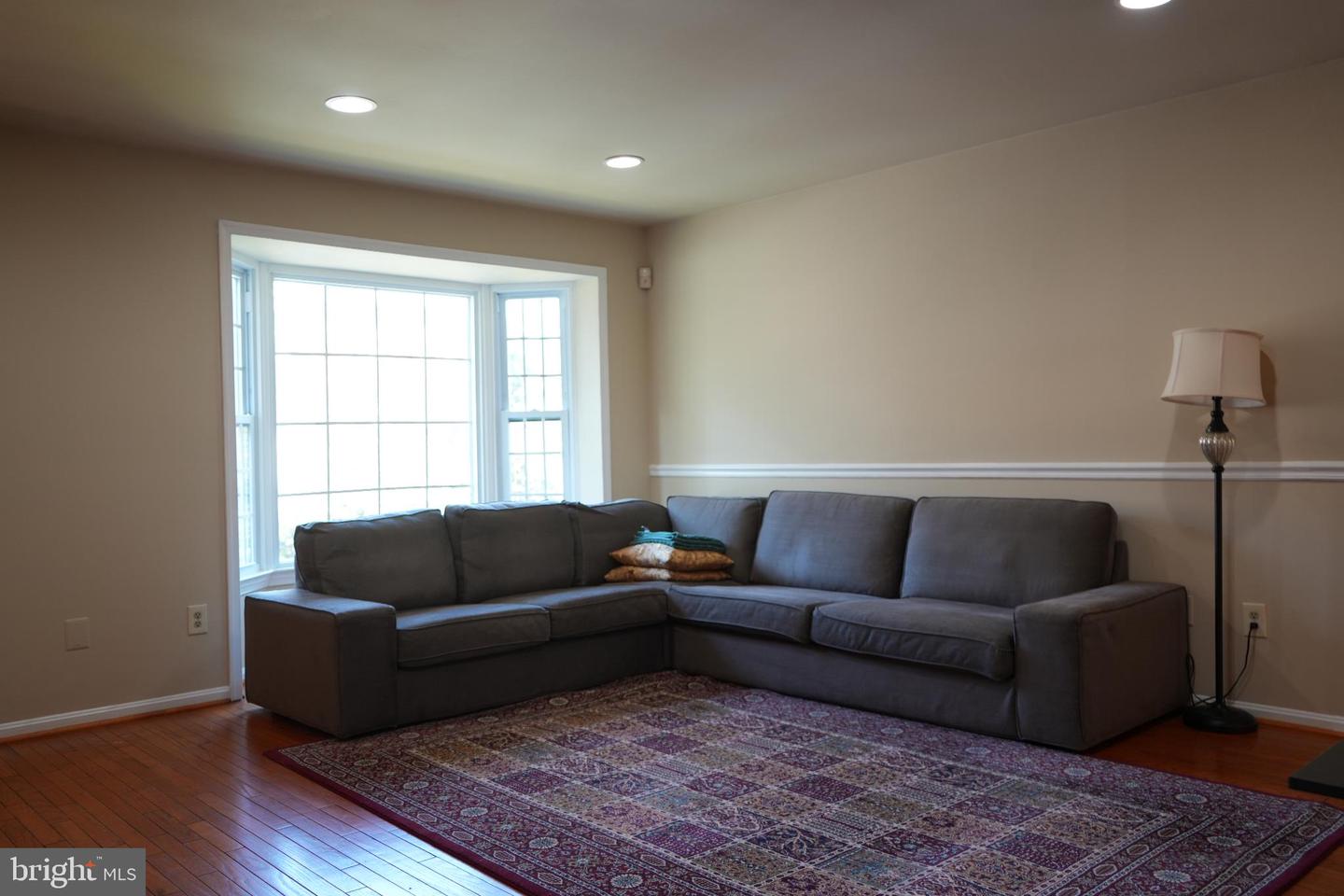 4261 FOX LAKE DR, FAIRFAX, Virginia 22033, 4 Bedrooms Bedrooms, 8 Rooms Rooms,3 BathroomsBathrooms,Residential,For sale,4261 FOX LAKE DR,VAFX2267492 MLS # VAFX2267492