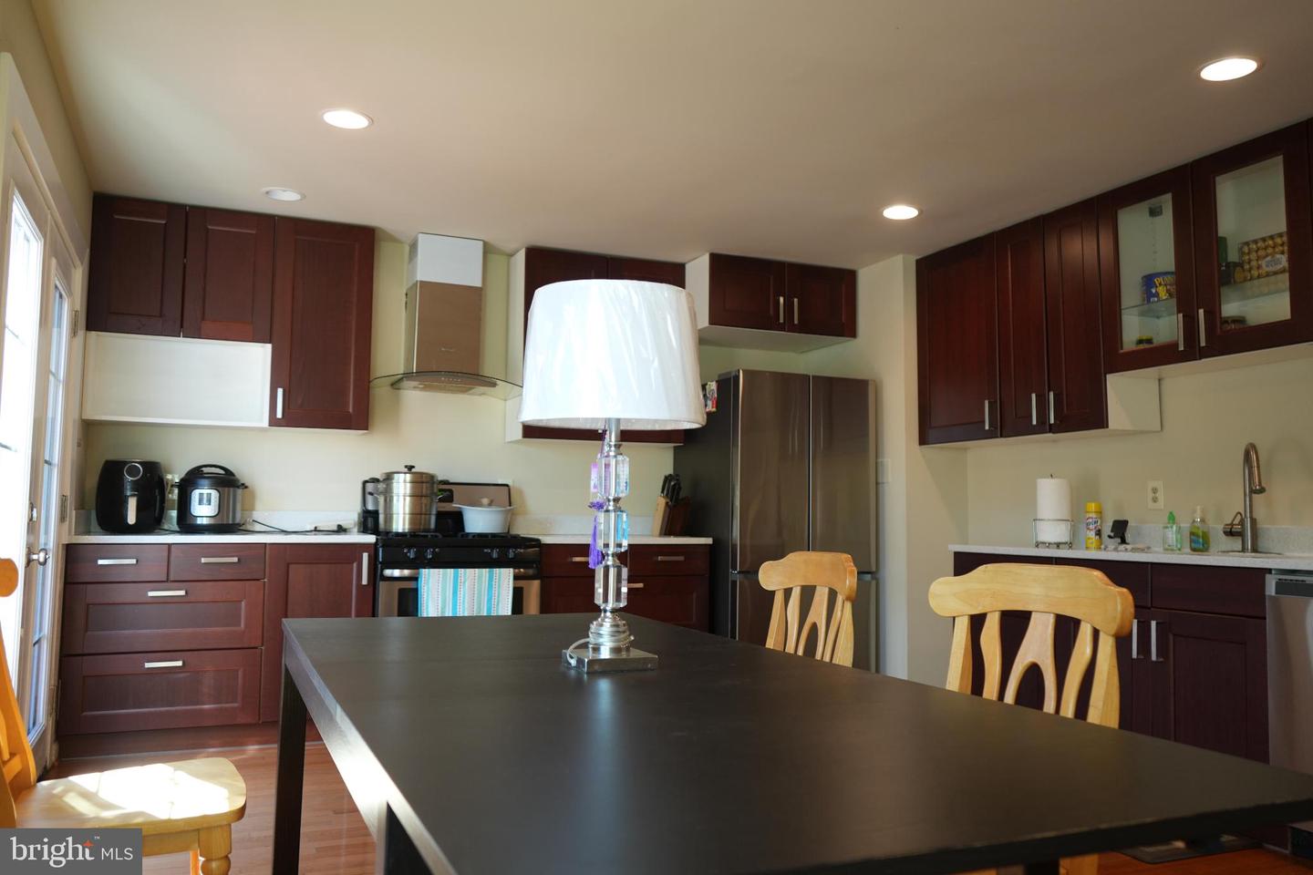 4261 FOX LAKE DR, FAIRFAX, Virginia 22033, 4 Bedrooms Bedrooms, 8 Rooms Rooms,3 BathroomsBathrooms,Residential,For sale,4261 FOX LAKE DR,VAFX2267492 MLS # VAFX2267492