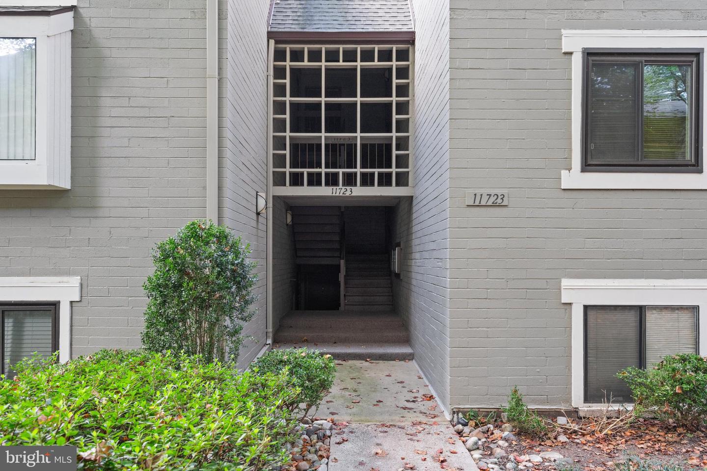11723 KARBON HILL CT #204, RESTON, Virginia 20191, 3 Bedrooms Bedrooms, ,2 BathroomsBathrooms,Residential,For sale,11723 KARBON HILL CT #204,VAFX2267482 MLS # VAFX2267482