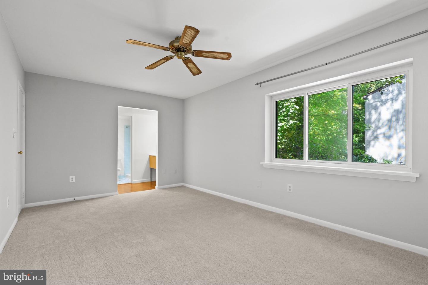 11723 KARBON HILL CT #204, RESTON, Virginia 20191, 3 Bedrooms Bedrooms, ,2 BathroomsBathrooms,Residential,For sale,11723 KARBON HILL CT #204,VAFX2267482 MLS # VAFX2267482