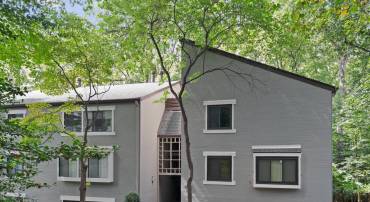 11723 KARBON HILL CT #204, RESTON, Virginia 20191, 3 Bedrooms Bedrooms, ,2 BathroomsBathrooms,Residential,For sale,11723 KARBON HILL CT #204,VAFX2267482 MLS # VAFX2267482