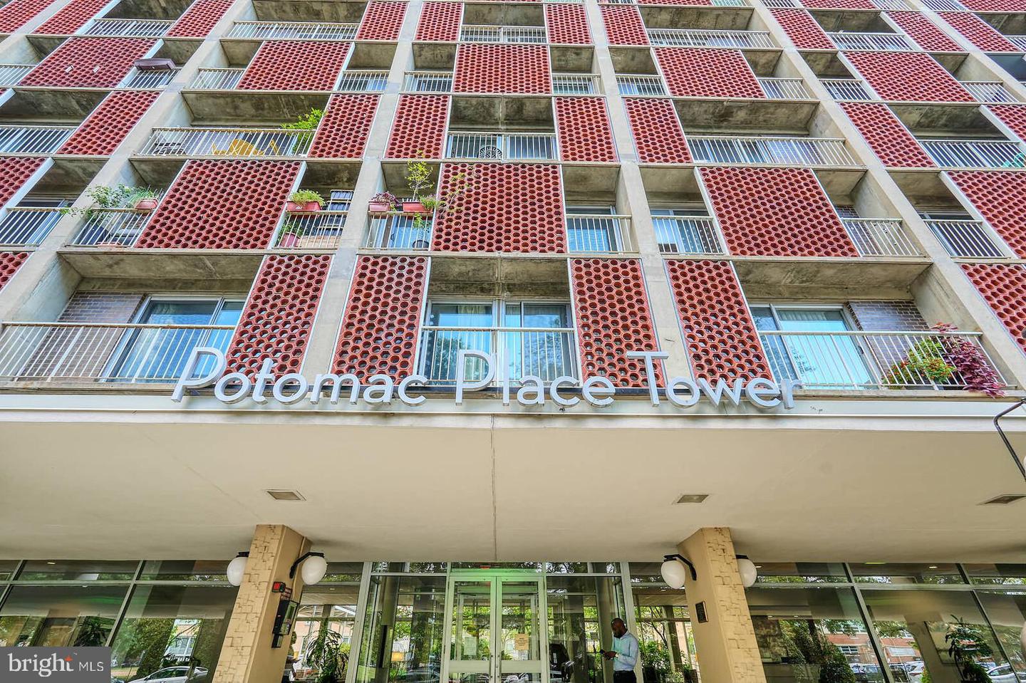 800 4TH ST SW #S623, WASHINGTON, District Of Columbia 20024, ,1 BathroomBathrooms,Residential,For sale,800 4TH ST SW #S623,DCDC2222622 MLS # DCDC2222622 800 4TH ST SW #S623, WASHINGTON, District Of Columbia 20024, ,1 BathroomBathrooms,Residential,For sale,800 4TH ST SW #S623,DCDC2222622 MLS # DCDC2222622