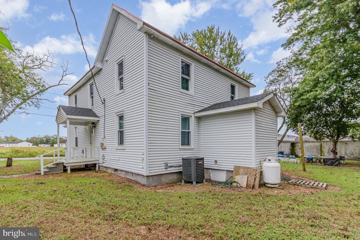 4381 MULBERRY RD, WARSAW, Virginia 22572, 3 Bedrooms Bedrooms, 7 Rooms Rooms,2 BathroomsBathrooms,Residential,For sale,4381 MULBERRY RD,VARV2000550 MLS # VARV2000550