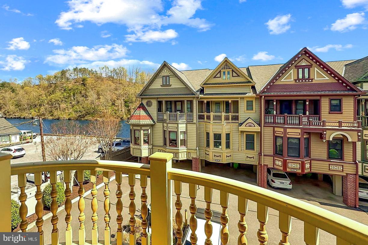 229 MILL ST, OCCOQUAN, Virginia 22125, 3 Bedrooms Bedrooms, ,3 BathroomsBathrooms,Residential,For sale,229 MILL ST,VAPW2104128 MLS # VAPW2104128