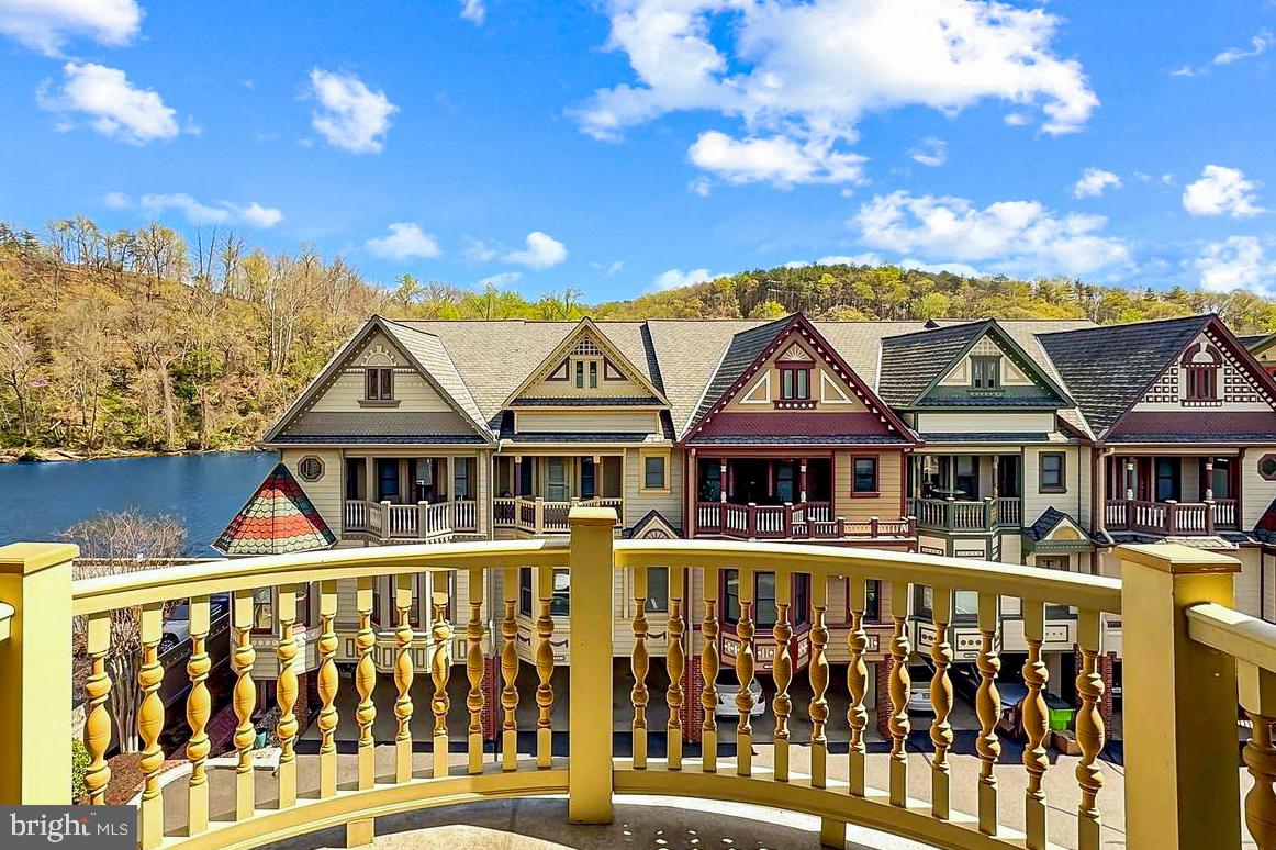 229 MILL ST, OCCOQUAN, Virginia 22125, 3 Bedrooms Bedrooms, ,3 BathroomsBathrooms,Residential,For sale,229 MILL ST,VAPW2104128 MLS # VAPW2104128
