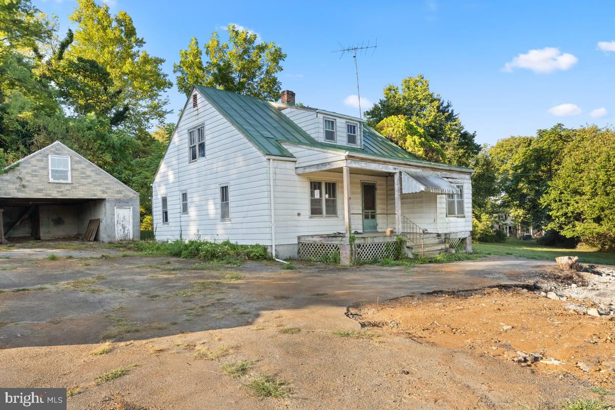 7189 MIDDLE RD, MIDDLETOWN, Virginia 22645, 1 Bedroom Bedrooms, ,1 BathroomBathrooms,Residential,For sale,7189 MIDDLE RD,VAFV2036808 MLS # VAFV2036808