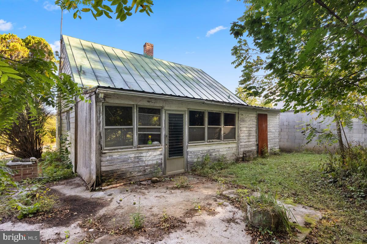 7189 MIDDLE RD, MIDDLETOWN, Virginia 22645, 1 Bedroom Bedrooms, ,1 BathroomBathrooms,Residential,For sale,7189 MIDDLE RD,VAFV2036808 MLS # VAFV2036808