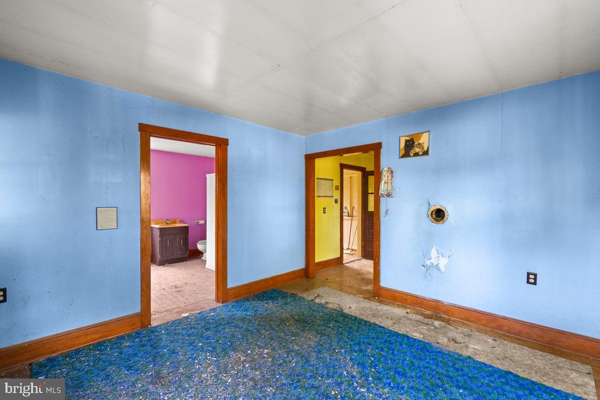 7189 MIDDLE RD, MIDDLETOWN, Virginia 22645, 1 Bedroom Bedrooms, ,1 BathroomBathrooms,Residential,For sale,7189 MIDDLE RD,VAFV2036808 MLS # VAFV2036808