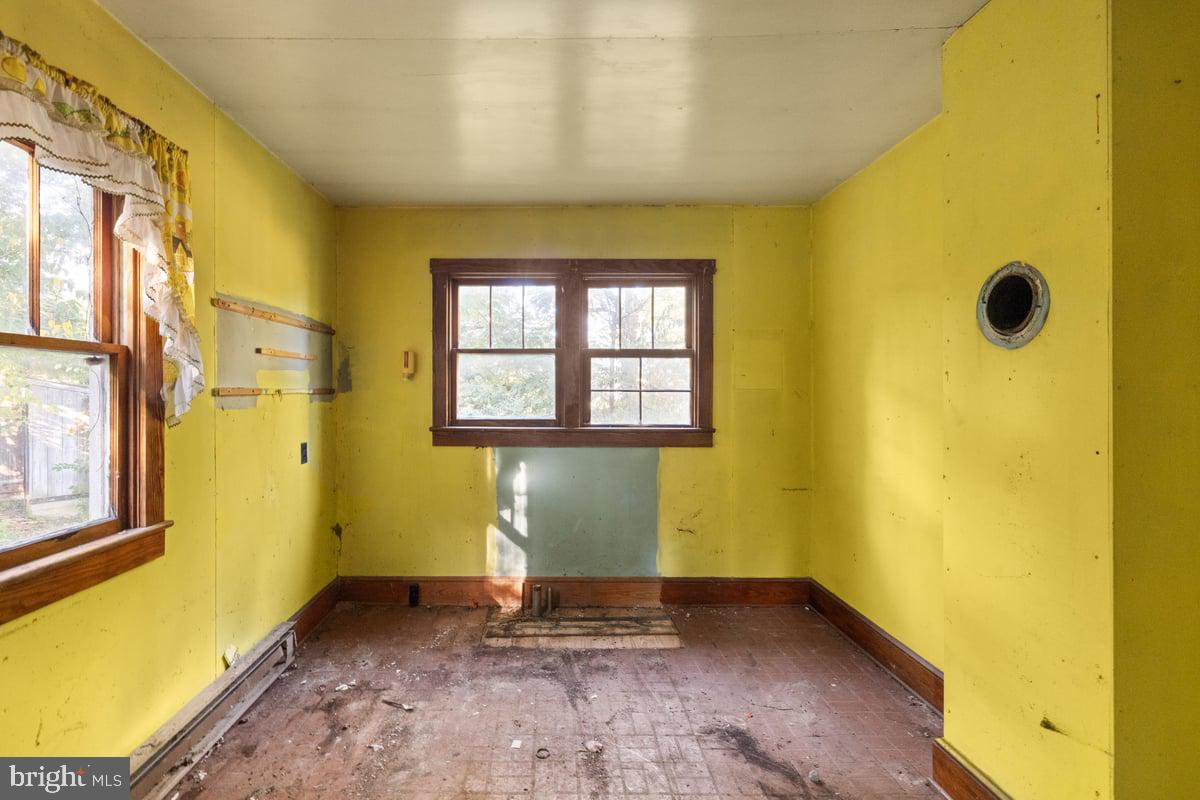 7189 MIDDLE RD, MIDDLETOWN, Virginia 22645, 1 Bedroom Bedrooms, ,1 BathroomBathrooms,Residential,For sale,7189 MIDDLE RD,VAFV2036808 MLS # VAFV2036808