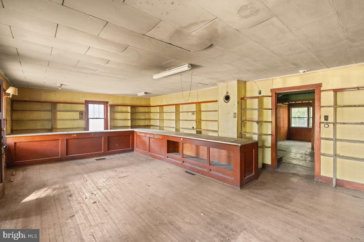 7189 MIDDLE RD, MIDDLETOWN, Virginia 22645, 1 Bedroom Bedrooms, ,1 BathroomBathrooms,Residential,For sale,7189 MIDDLE RD,VAFV2036808 MLS # VAFV2036808