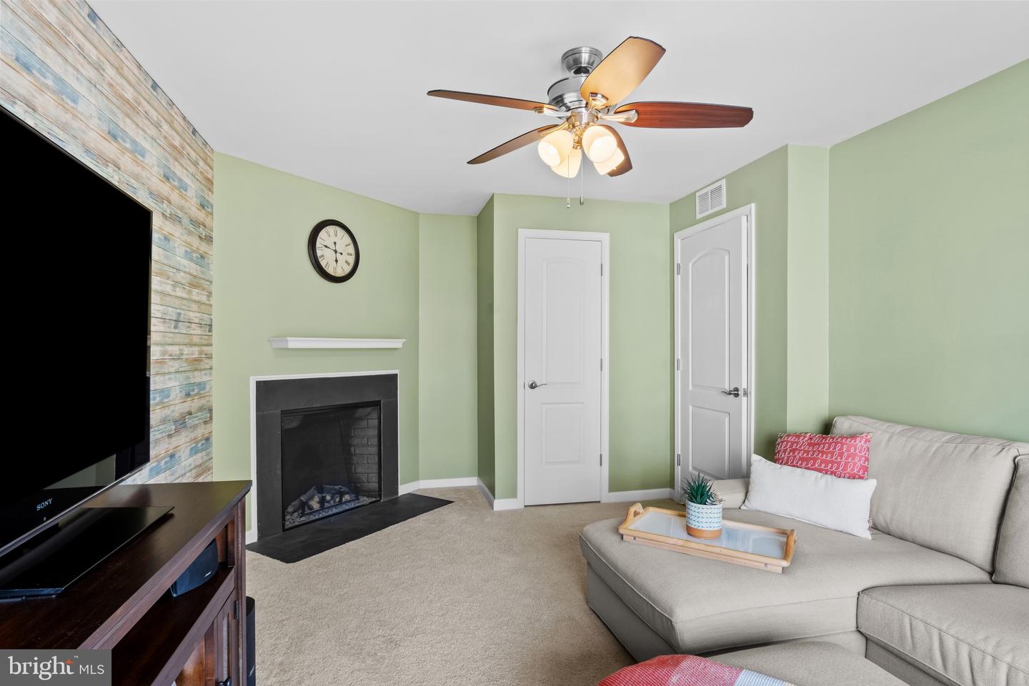 15240 TORBAY WAY, WOODBRIDGE, Virginia 22191, 3 Bedrooms Bedrooms, 6 Rooms Rooms,2 BathroomsBathrooms,Residential,For sale,15240 TORBAY WAY,VAPW2104050 MLS # VAPW2104050 15240 TORBAY WAY, WOODBRIDGE, Virginia 22191, 3 Bedrooms Bedrooms, 6 Rooms Rooms,2 BathroomsBathrooms,Residential,For sale,15240 TORBAY WAY,VAPW2104050 MLS # VAPW2104050