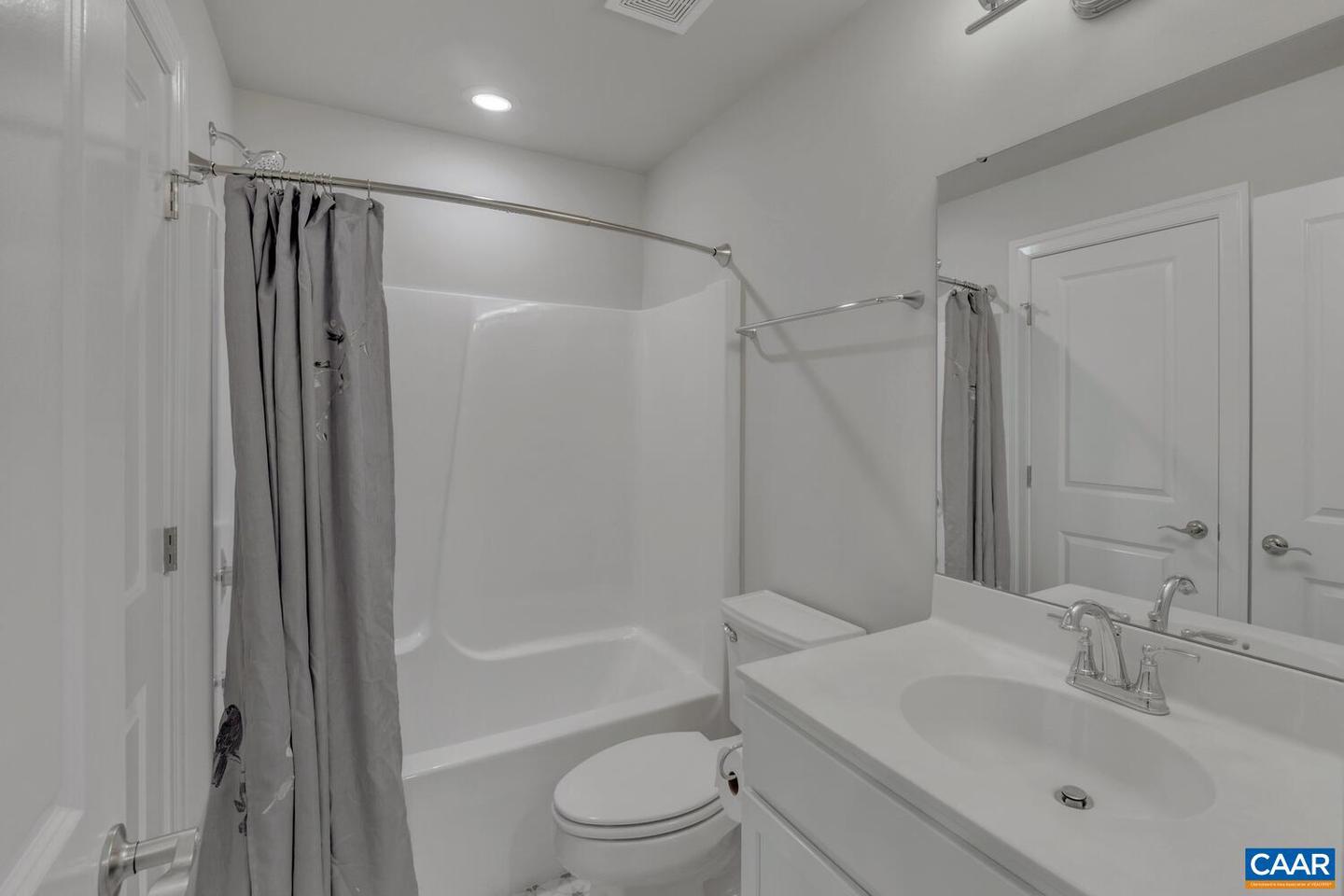 115 RIPARIAN CT, CHARLOTTESVILLE, Virginia 22911, 3 Bedrooms Bedrooms, ,2 BathroomsBathrooms,Residential,For sale,115 RIPARIAN CT,669050 MLS # 669050