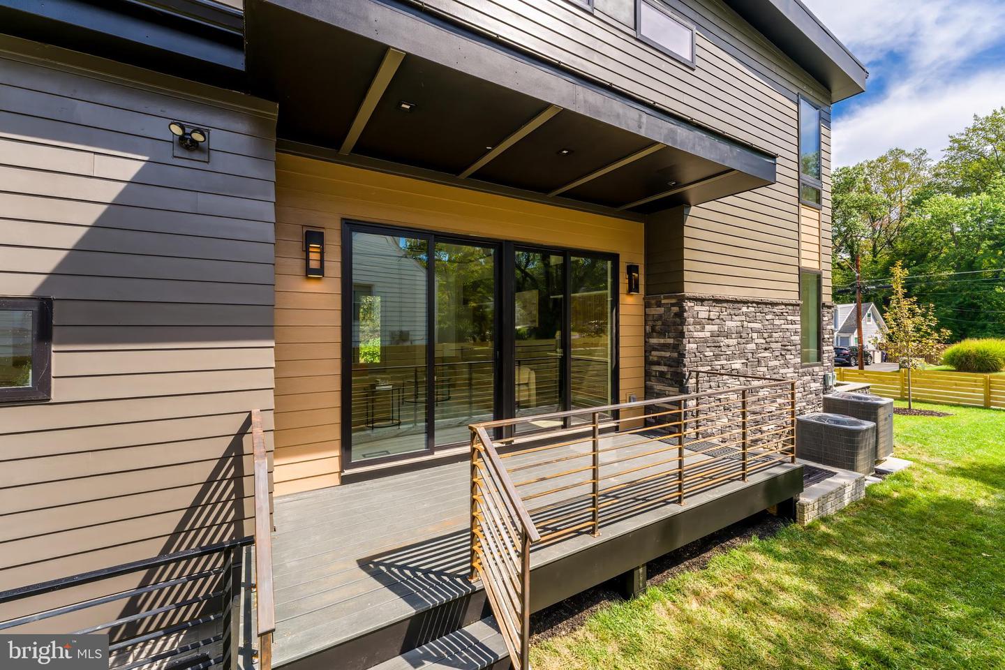 3215 COFER RD, FALLS CHURCH, Virginia 22042, 5 Bedrooms Bedrooms, ,5 BathroomsBathrooms,Residential,For sale,3215 COFER RD,VAFX2228198 MLS # VAFX2228198