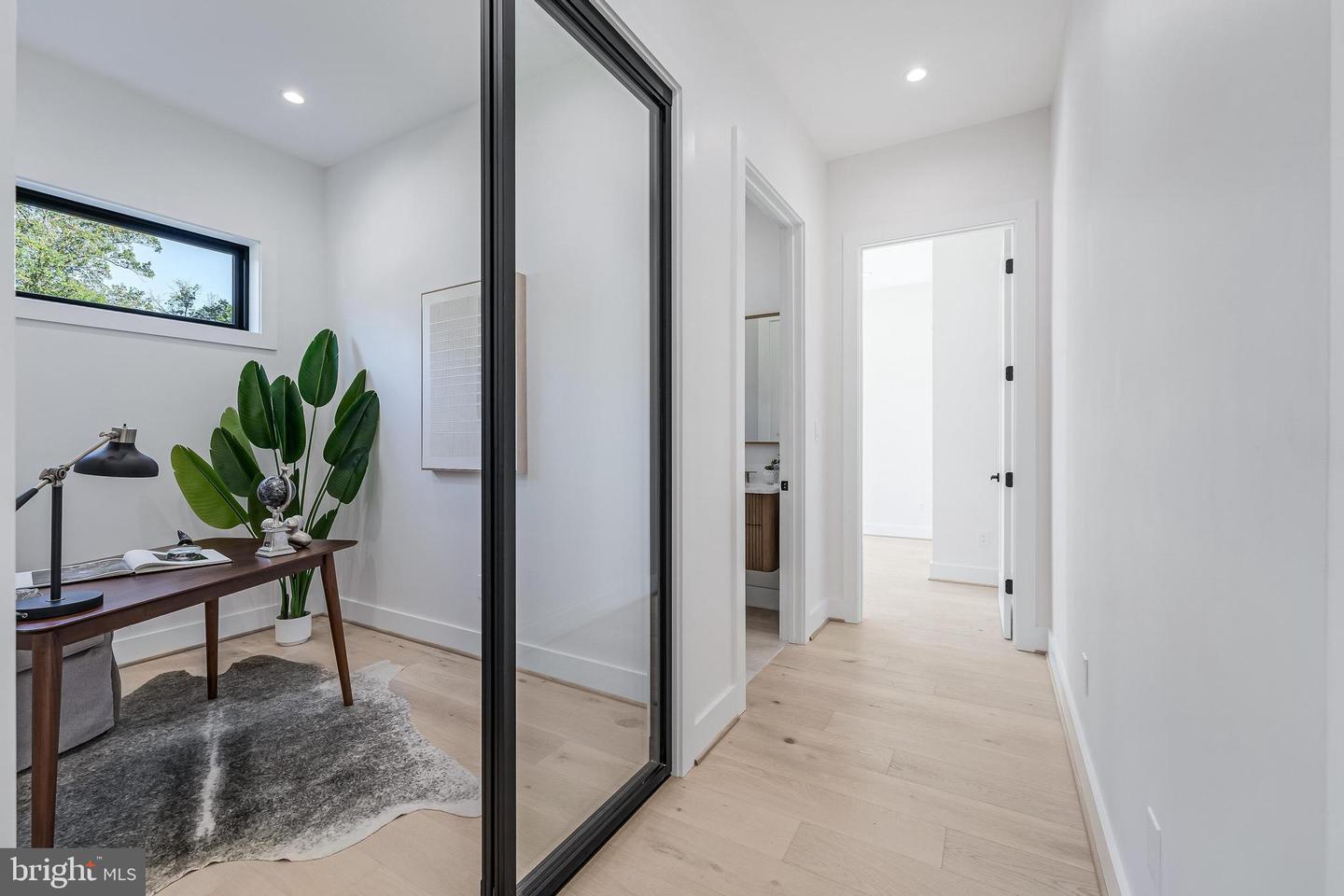 3215 COFER RD, FALLS CHURCH, Virginia 22042, 5 Bedrooms Bedrooms, ,5 BathroomsBathrooms,Residential,For sale,3215 COFER RD,VAFX2228198 MLS # VAFX2228198