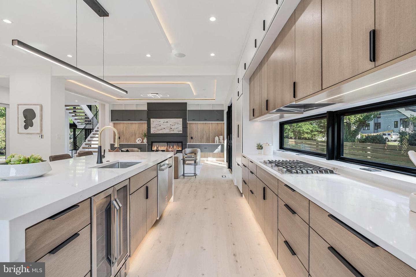 3215 COFER RD, FALLS CHURCH, Virginia 22042, 5 Bedrooms Bedrooms, ,5 BathroomsBathrooms,Residential,For sale,3215 COFER RD,VAFX2228198 MLS # VAFX2228198