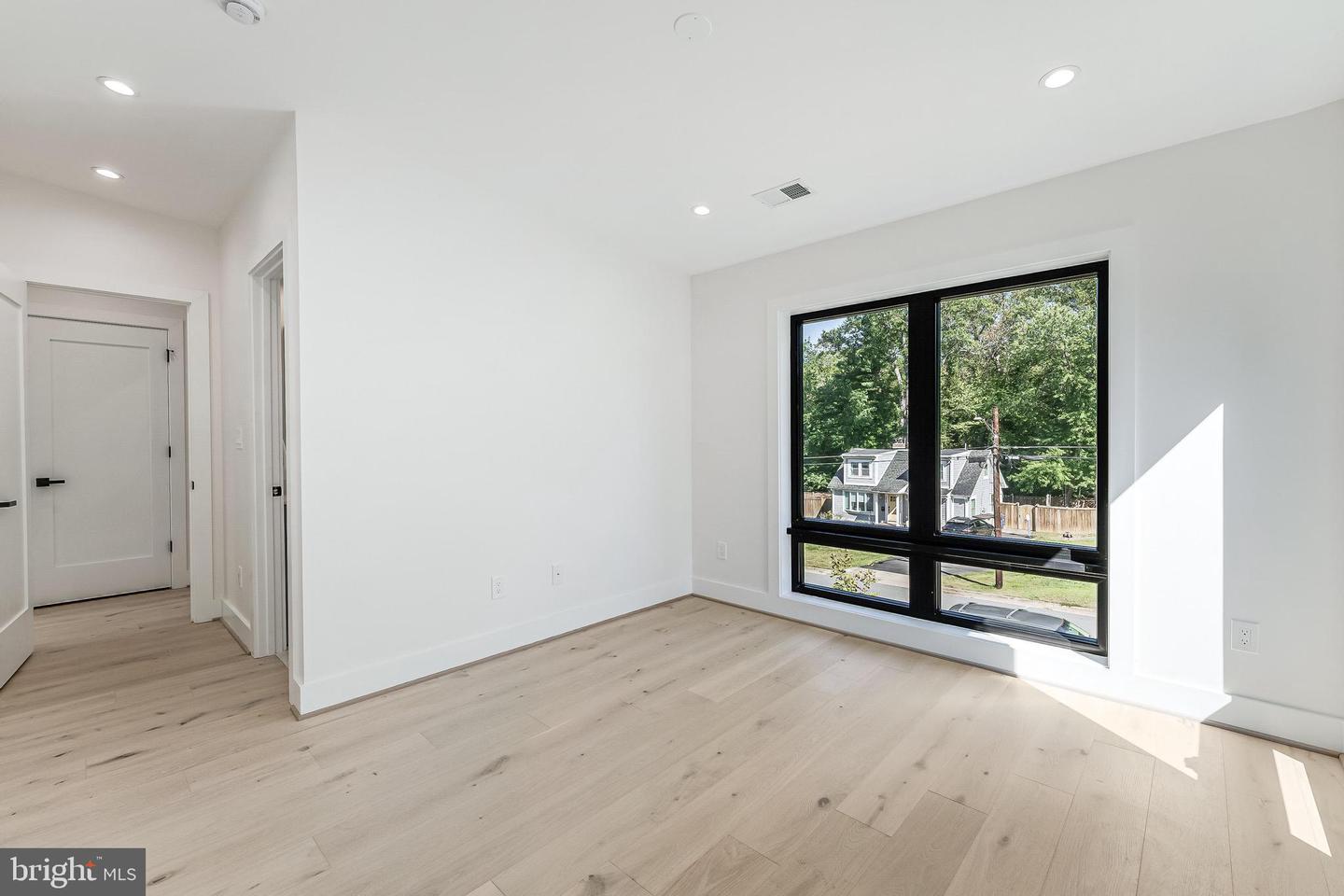 3215 COFER RD, FALLS CHURCH, Virginia 22042, 5 Bedrooms Bedrooms, ,5 BathroomsBathrooms,Residential,For sale,3215 COFER RD,VAFX2228198 MLS # VAFX2228198