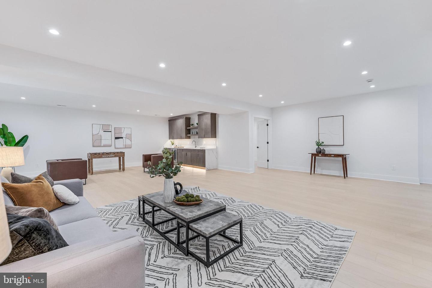 3215 COFER RD, FALLS CHURCH, Virginia 22042, 5 Bedrooms Bedrooms, ,5 BathroomsBathrooms,Residential,For sale,3215 COFER RD,VAFX2228198 MLS # VAFX2228198