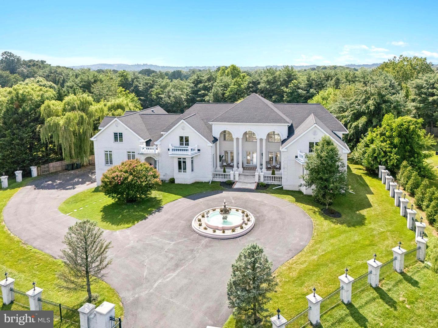 606 BROCKMAN CT, GREAT FALLS, Virginia 22066, 12 Bedrooms Bedrooms, ,11 BathroomsBathrooms,Residential,For sale,606 BROCKMAN CT,VAFX2238278 MLS # VAFX2238278