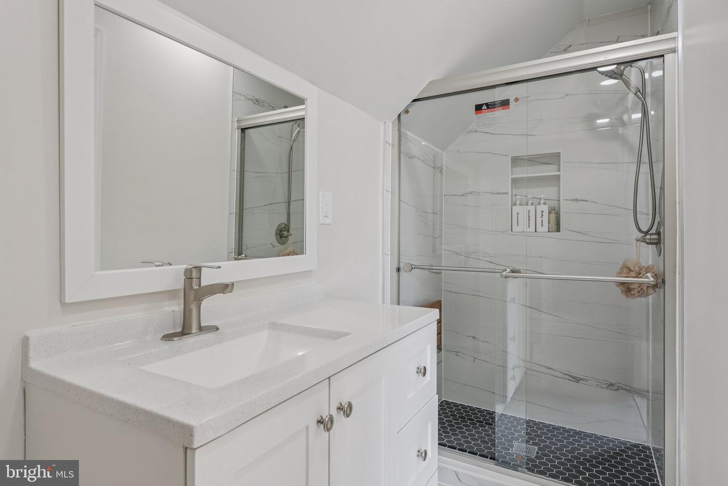 606 BROCKMAN CT, GREAT FALLS, Virginia 22066, 12 Bedrooms Bedrooms, ,11 BathroomsBathrooms,Residential,For sale,606 BROCKMAN CT,VAFX2238278 MLS # VAFX2238278