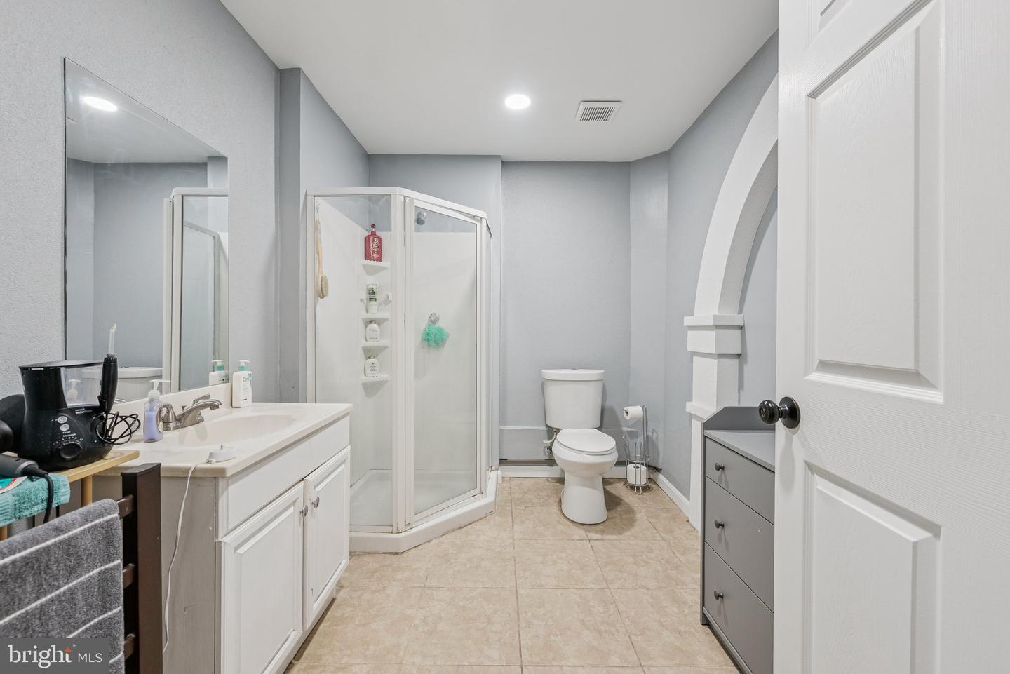 606 BROCKMAN CT, GREAT FALLS, Virginia 22066, 12 Bedrooms Bedrooms, ,11 BathroomsBathrooms,Residential,For sale,606 BROCKMAN CT,VAFX2238278 MLS # VAFX2238278