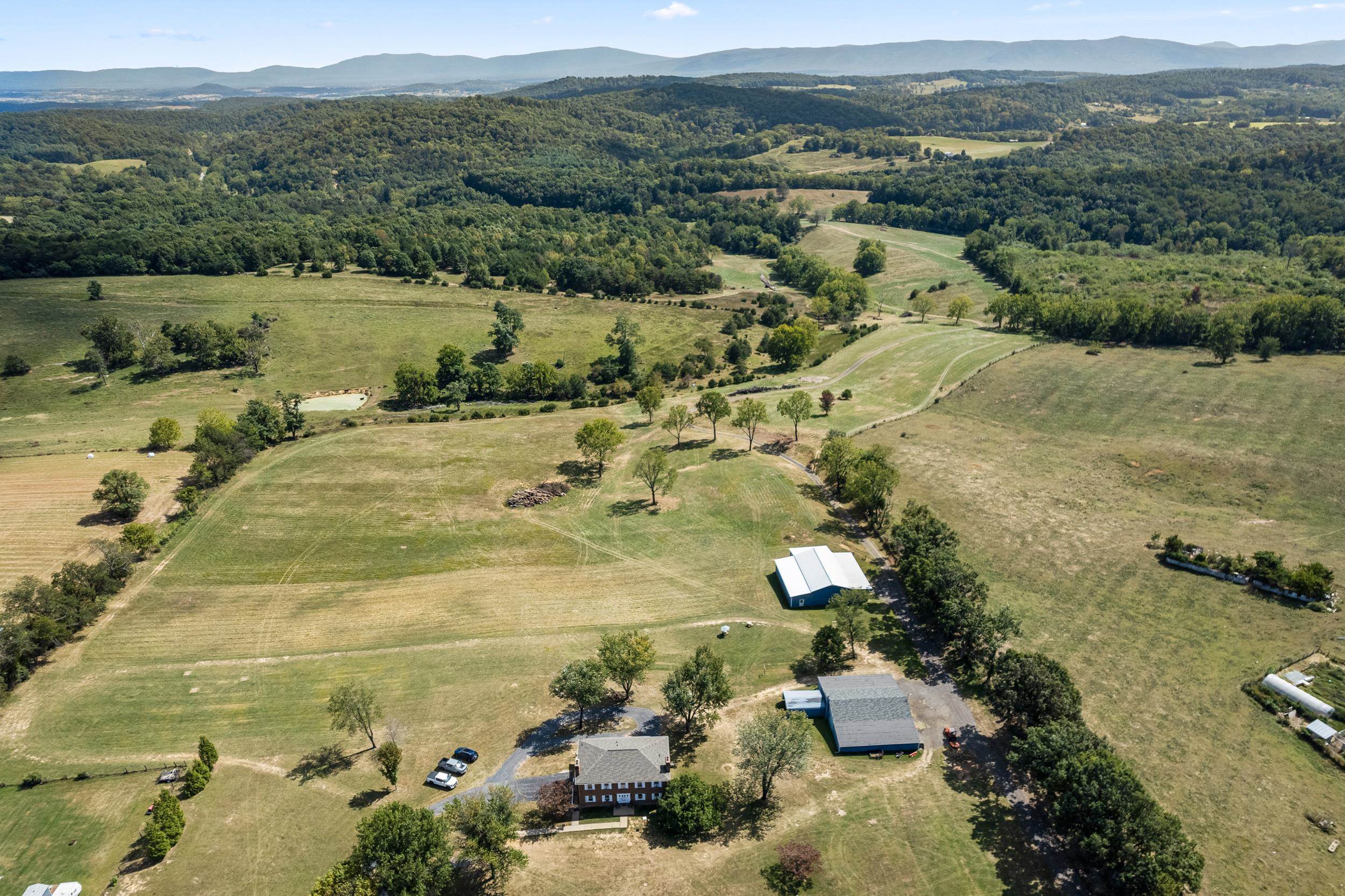 1370 MIDDLEBROOK RD, STAUNTON, Virginia 24401, 5 Bedrooms Bedrooms, ,4 BathroomsBathrooms,Residential,Lola's Farm https://view.spiro.media/1370-middl,1370 MIDDLEBROOK RD,669053 MLS # 669053