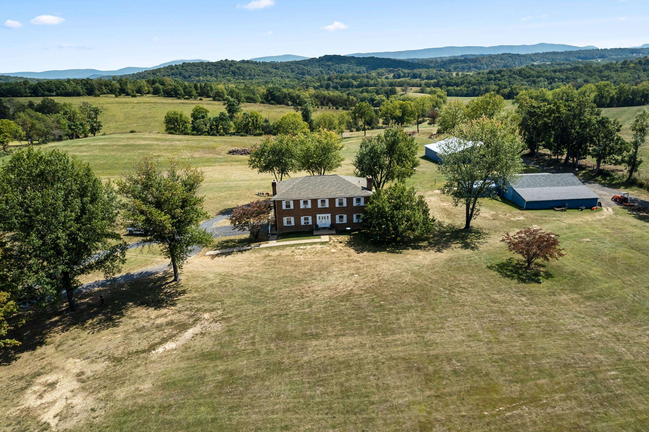 1370 MIDDLEBROOK RD, STAUNTON, Virginia 24401, 5 Bedrooms Bedrooms, ,4 BathroomsBathrooms,Residential,Lola's Farm https://view.spiro.media/1370-middl,1370 MIDDLEBROOK RD,669053 MLS # 669053