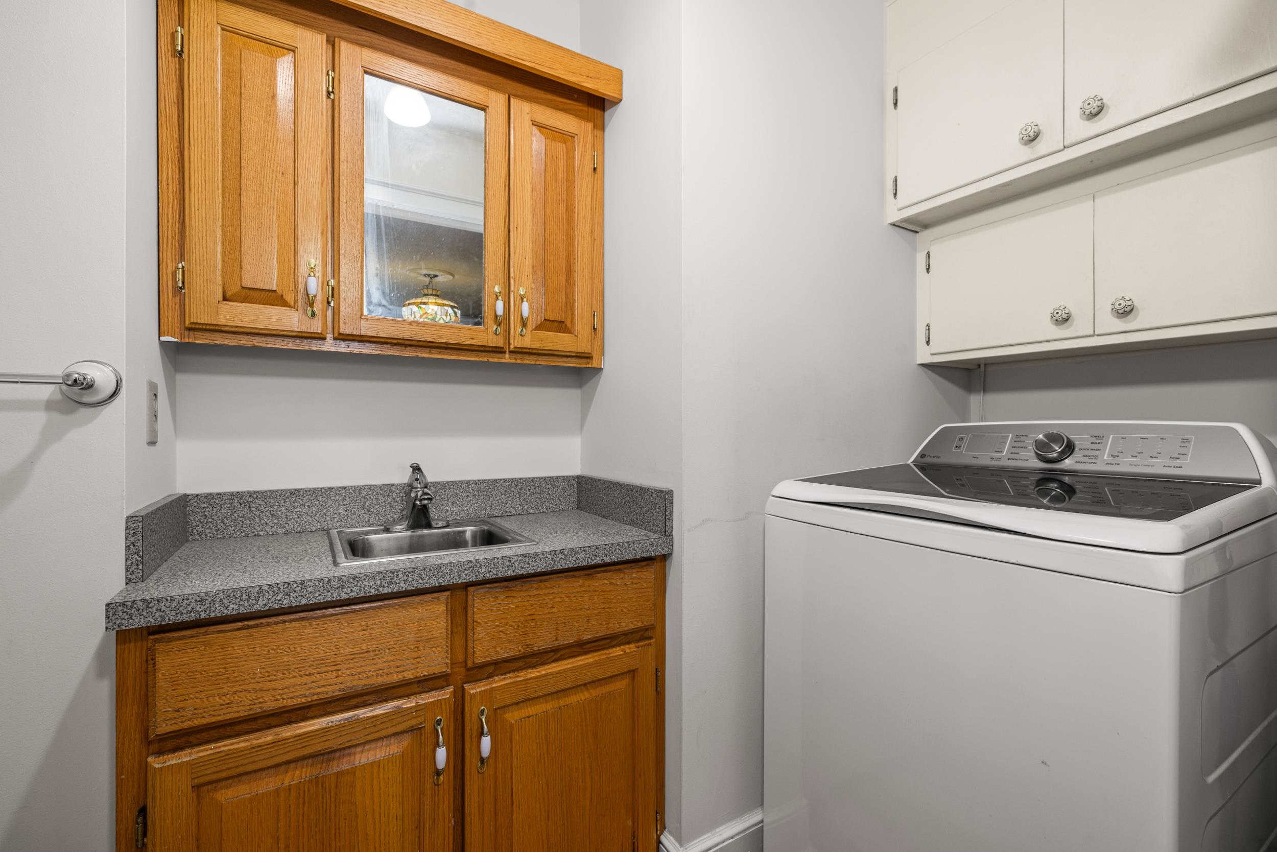 1370 MIDDLEBROOK RD, STAUNTON, Virginia 24401, 5 Bedrooms Bedrooms, ,4 BathroomsBathrooms,Residential,Lola's Farm https://view.spiro.media/1370-middl,1370 MIDDLEBROOK RD,669053 MLS # 669053