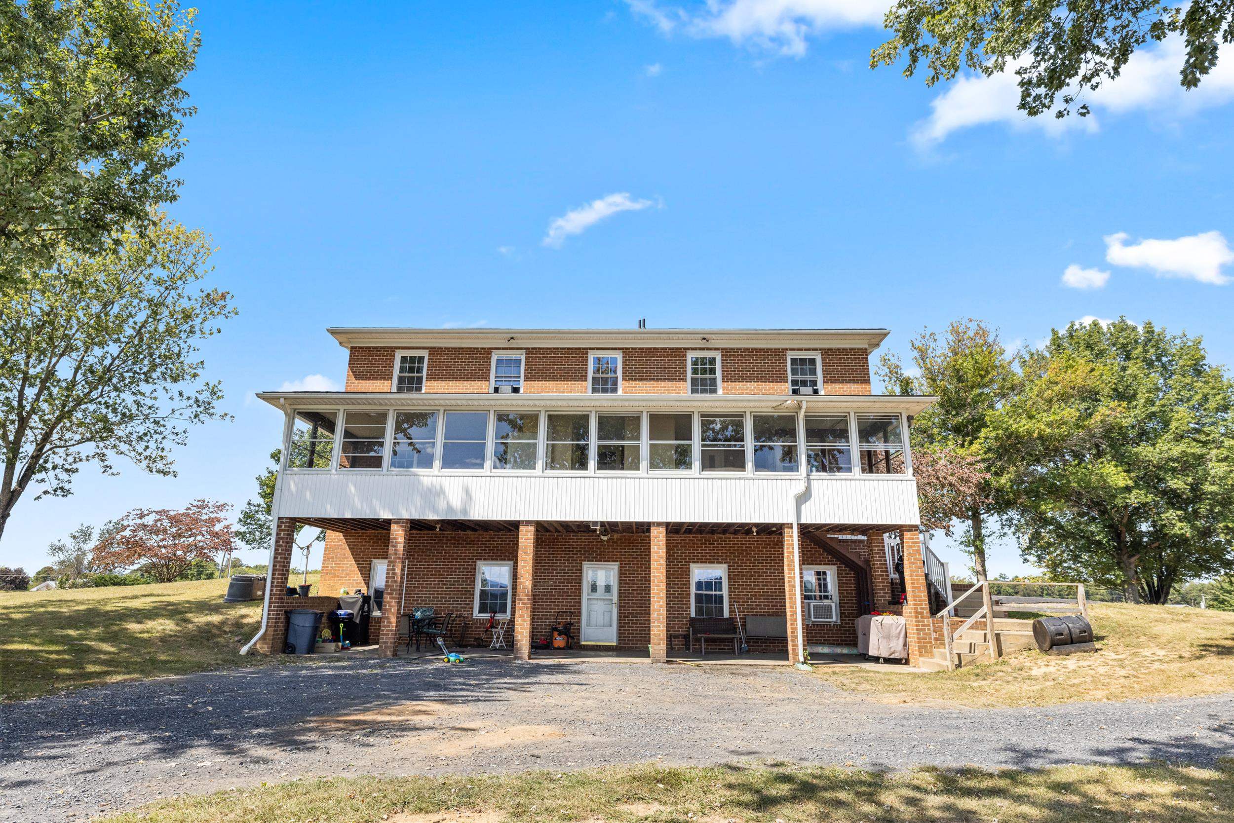 1370 MIDDLEBROOK RD, STAUNTON, Virginia 24401, 5 Bedrooms Bedrooms, ,4 BathroomsBathrooms,Residential,Lola's Farm https://view.spiro.media/1370-middl,1370 MIDDLEBROOK RD,669053 MLS # 669053