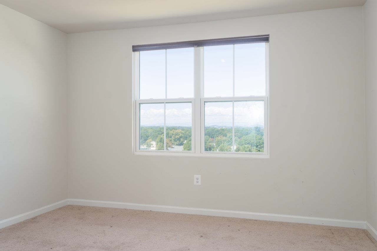 775 CARSON CIR, GROTTOES, Virginia 24441, 3 Bedrooms Bedrooms, ,2 BathroomsBathrooms,Residential,775 CARSON CIR,669054 MLS # 669054