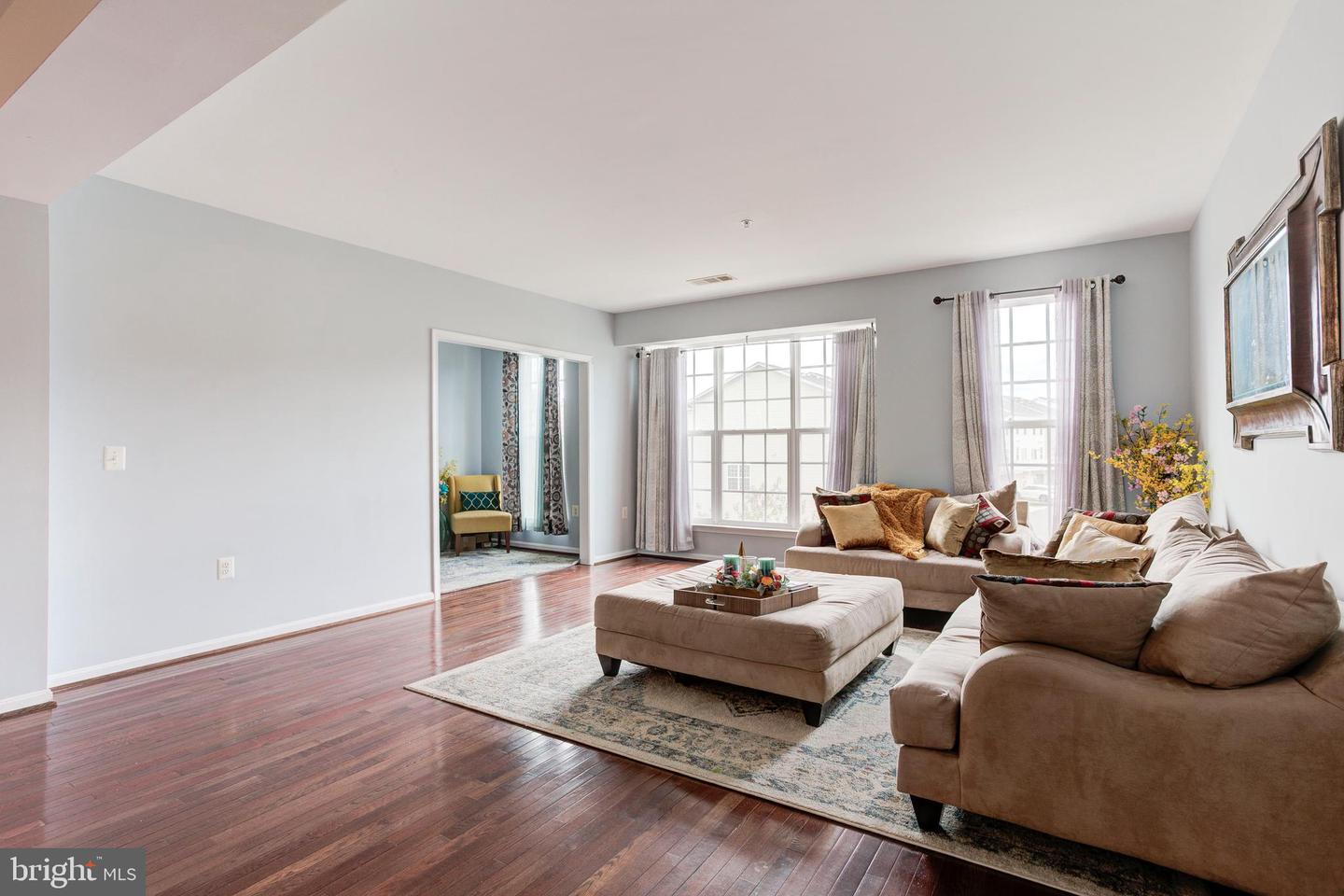 6287 ASTER HAVEN CIR #8, HAYMARKET, Virginia 20169, 3 Bedrooms Bedrooms, ,2 BathroomsBathrooms,Residential,For sale,6287 ASTER HAVEN CIR #8,VAPW2101722 MLS # VAPW2101722