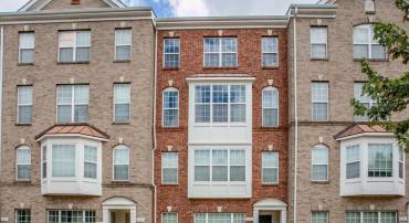 6287 ASTER HAVEN CIR #8, HAYMARKET, Virginia 20169, 3 Bedrooms Bedrooms, ,2 BathroomsBathrooms,Residential,For sale,6287 ASTER HAVEN CIR #8,VAPW2101722 MLS # VAPW2101722