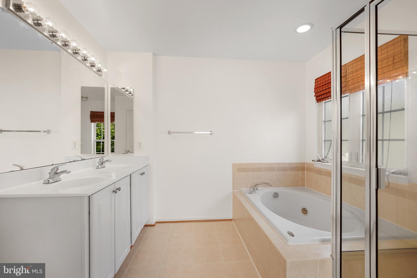 4714 HANRAHAN PL, ALEXANDRIA, Virginia 22309, 3 Bedrooms Bedrooms, ,2 BathroomsBathrooms,Residential,For sale,4714 HANRAHAN PL,VAFX2264252 MLS # VAFX2264252
