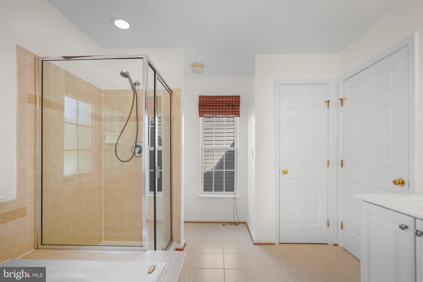 4714 HANRAHAN PL, ALEXANDRIA, Virginia 22309, 3 Bedrooms Bedrooms, ,2 BathroomsBathrooms,Residential,For sale,4714 HANRAHAN PL,VAFX2264252 MLS # VAFX2264252