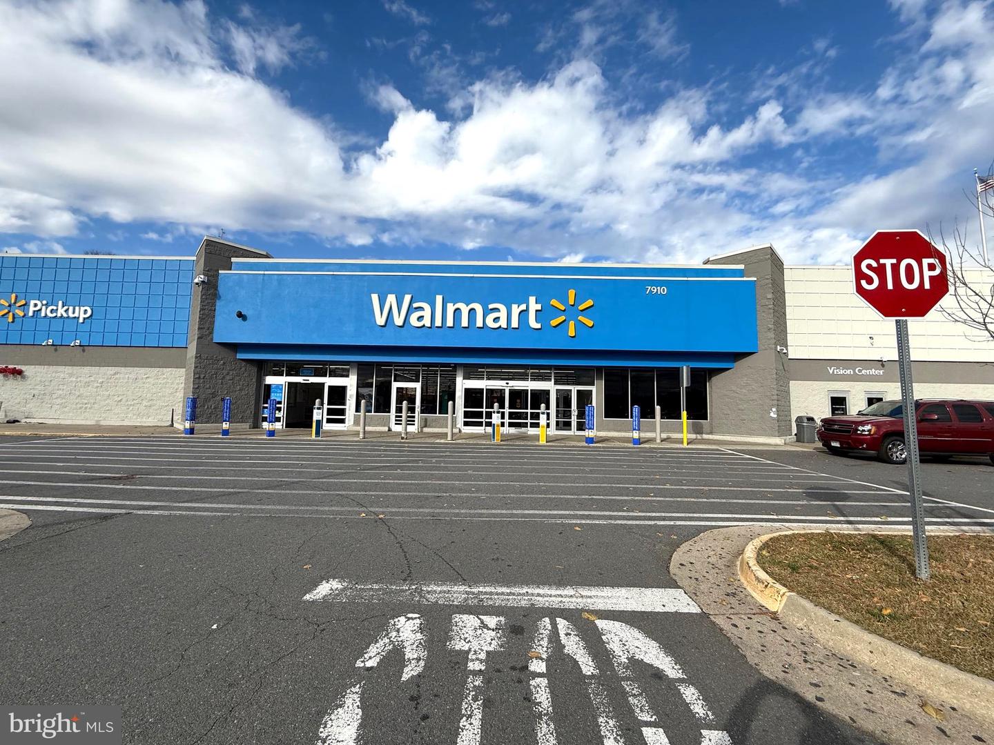 4714 HANRAHAN PL, ALEXANDRIA, Virginia 22309, 3 Bedrooms Bedrooms, ,2 BathroomsBathrooms,Residential,For sale,4714 HANRAHAN PL,VAFX2264252 MLS # VAFX2264252