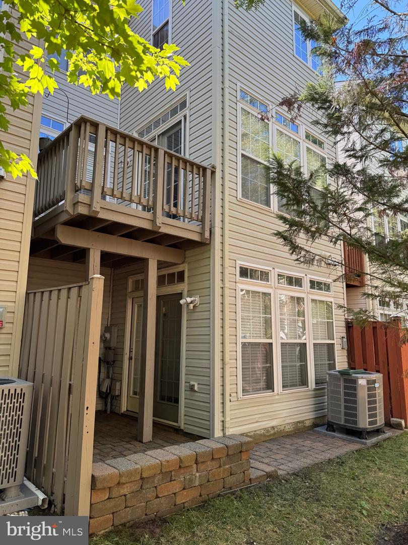 4714 HANRAHAN PL, ALEXANDRIA, Virginia 22309, 3 Bedrooms Bedrooms, ,2 BathroomsBathrooms,Residential,For sale,4714 HANRAHAN PL,VAFX2264252 MLS # VAFX2264252