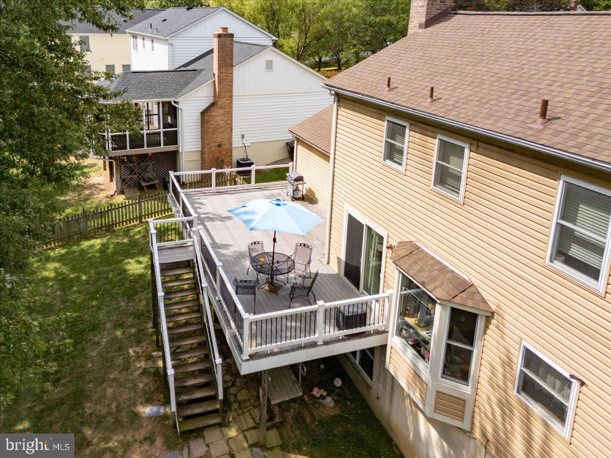 912 CHANCELLOR ST SW, LEESBURG, Virginia 20175, 5 Bedrooms Bedrooms, ,3 BathroomsBathrooms,Residential,For sale,912 CHANCELLOR ST SW,VALO2106170 MLS # VALO2106170