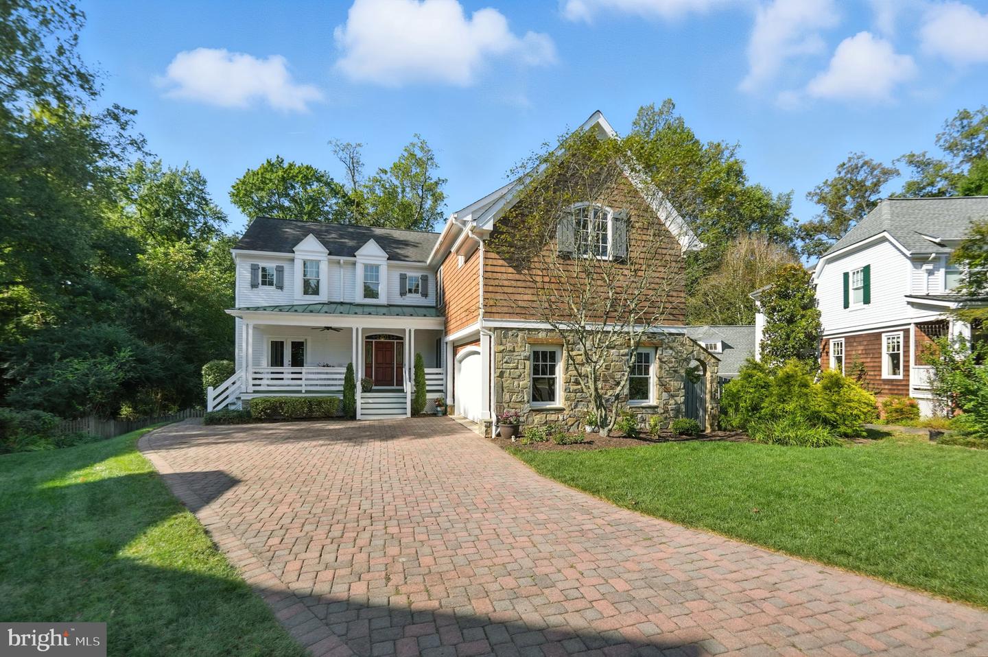 201 PRESCOTT CIR SE, VIENNA, Virginia 22180, 5 Bedrooms Bedrooms, ,4 BathroomsBathrooms,Residential,For sale,201 PRESCOTT CIR SE,VAFX2265292 MLS # VAFX2265292