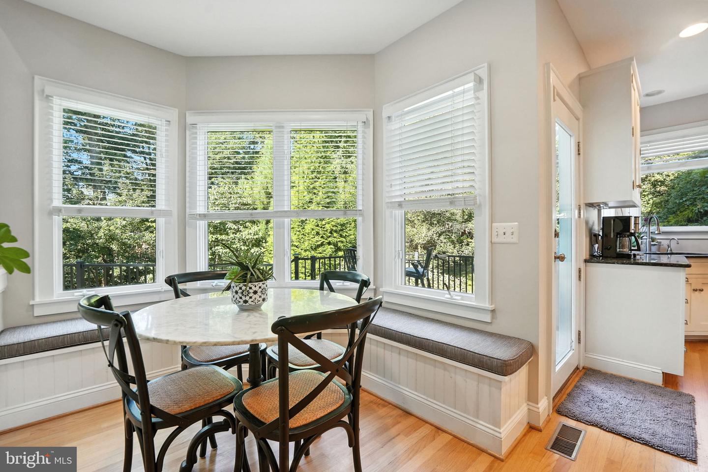 201 PRESCOTT CIR SE, VIENNA, Virginia 22180, 5 Bedrooms Bedrooms, ,4 BathroomsBathrooms,Residential,For sale,201 PRESCOTT CIR SE,VAFX2265292 MLS # VAFX2265292