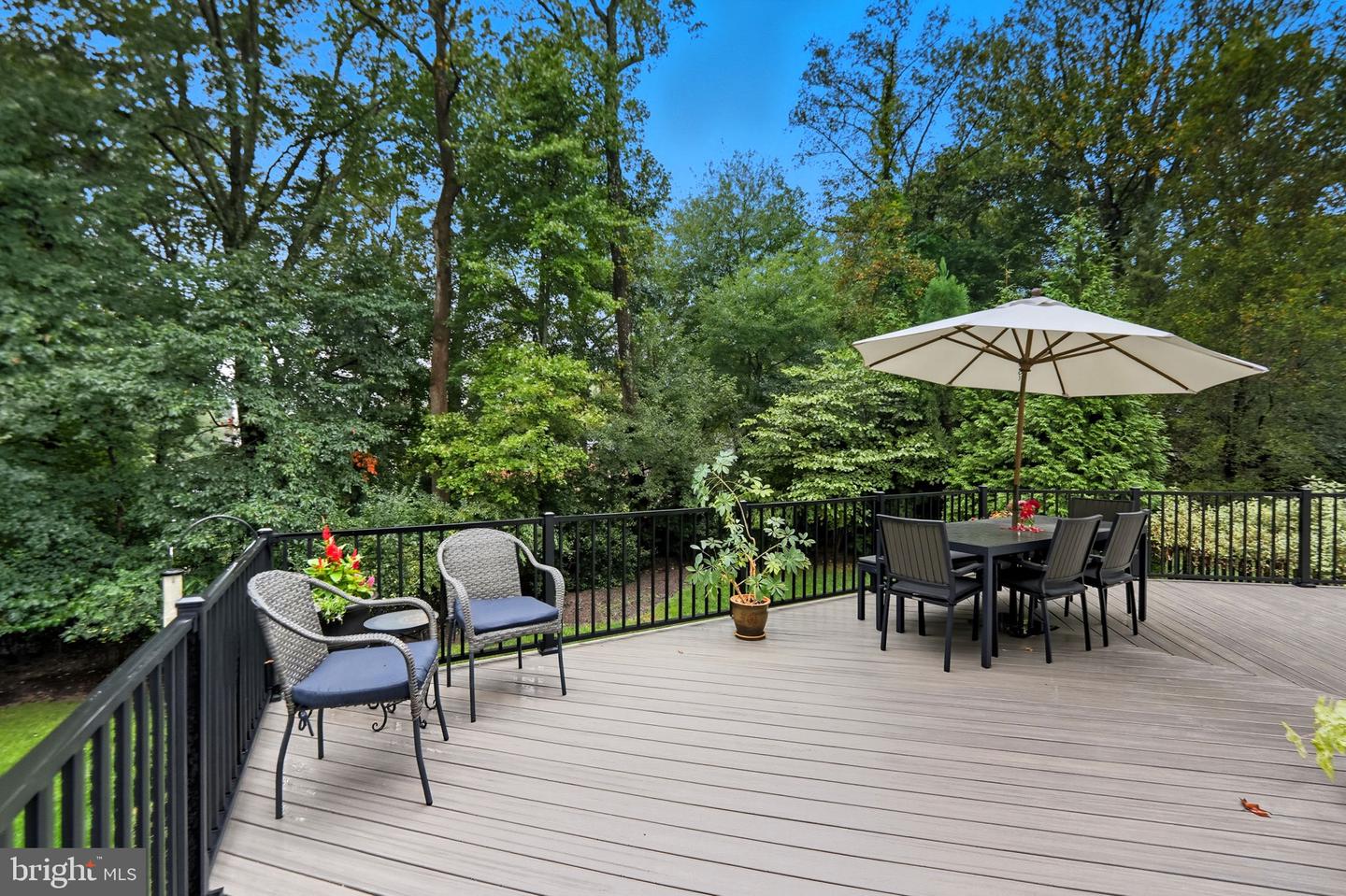 201 PRESCOTT CIR SE, VIENNA, Virginia 22180, 5 Bedrooms Bedrooms, ,4 BathroomsBathrooms,Residential,For sale,201 PRESCOTT CIR SE,VAFX2265292 MLS # VAFX2265292