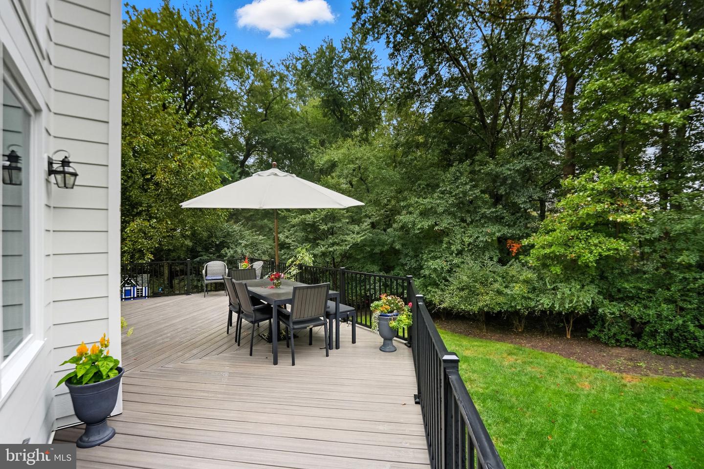 201 PRESCOTT CIR SE, VIENNA, Virginia 22180, 5 Bedrooms Bedrooms, ,4 BathroomsBathrooms,Residential,For sale,201 PRESCOTT CIR SE,VAFX2265292 MLS # VAFX2265292