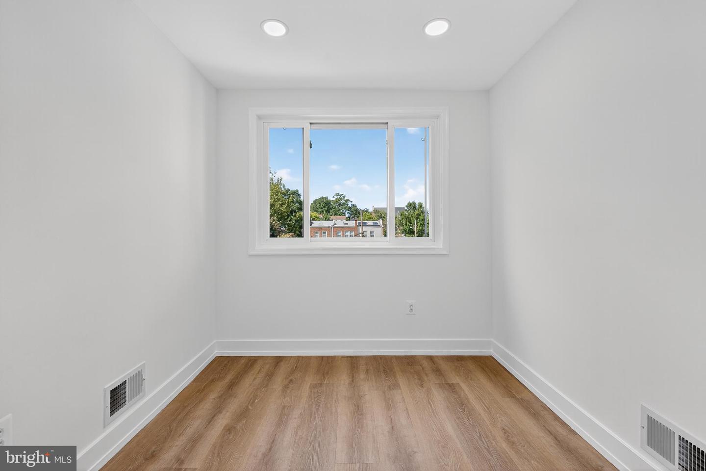 838 BUCHANAN ST NE, WASHINGTON, District Of Columbia 20017, 3 Bedrooms Bedrooms, 6 Rooms Rooms,2 BathroomsBathrooms,Residential,For sale,838 BUCHANAN ST NE,DCDC2221892 MLS # DCDC2221892