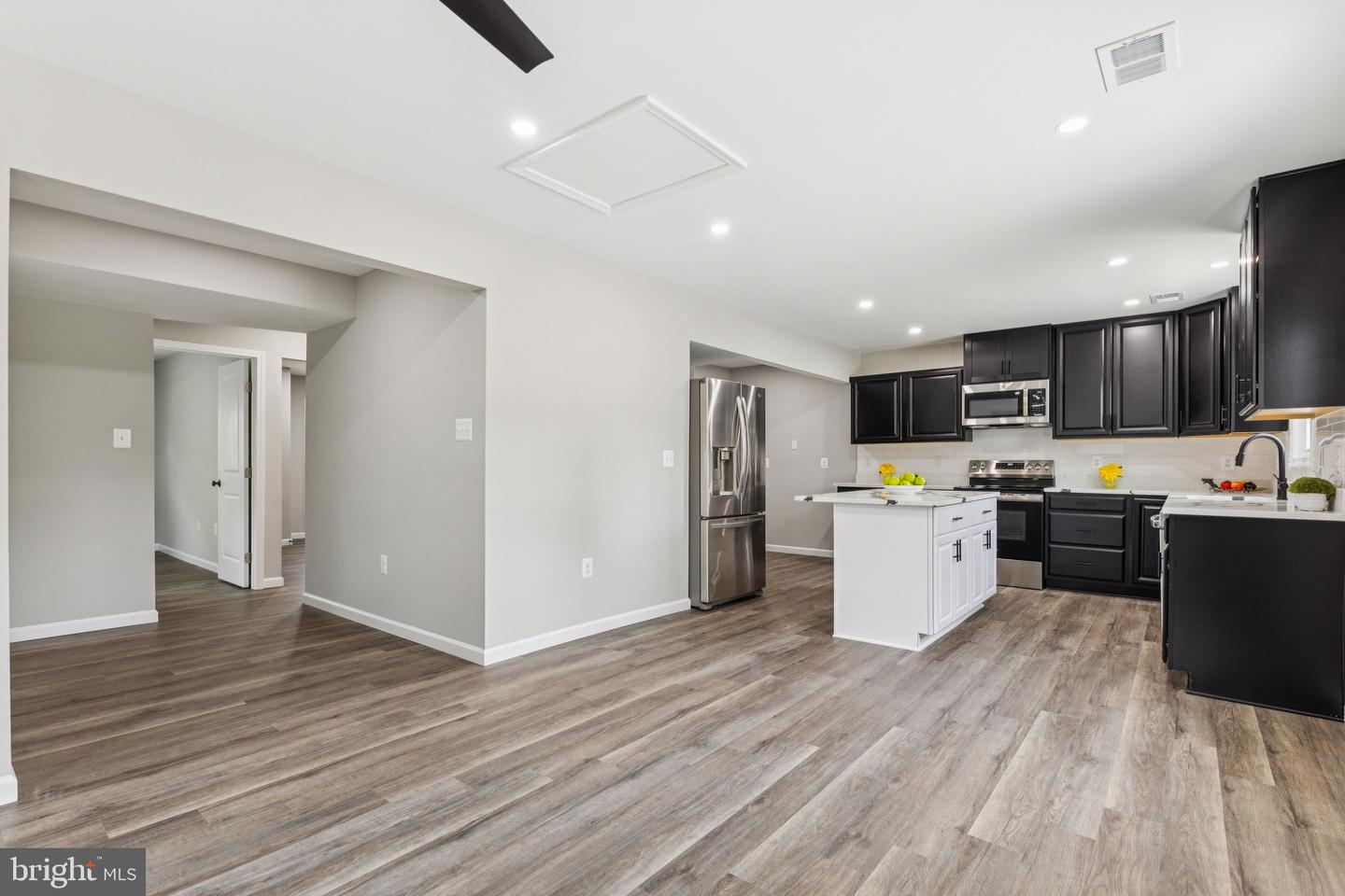 186 LAMBERT DR, MANASSAS PARK, Virginia 20111, 4 Bedrooms Bedrooms, 7 Rooms Rooms,2 BathroomsBathrooms,Residential,For sale,186 LAMBERT DR,VAMP2003092 MLS # VAMP2003092