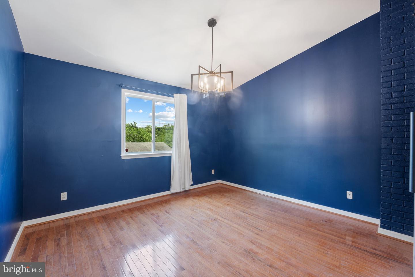 821 OGLETHORPE ST NE, WASHINGTON, District Of Columbia 20011, 3 Bedrooms Bedrooms, ,1 BathroomBathrooms,Residential,For sale,821 OGLETHORPE ST NE,DCDC2209114 MLS # DCDC2209114