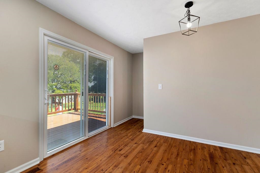 38 GREENBRIAR LN, STUARTS DRAFT, Virginia 24477, 3 Bedrooms Bedrooms, ,1 BathroomBathrooms,Residential,38 GREENBRIAR LN,669057 MLS # 669057